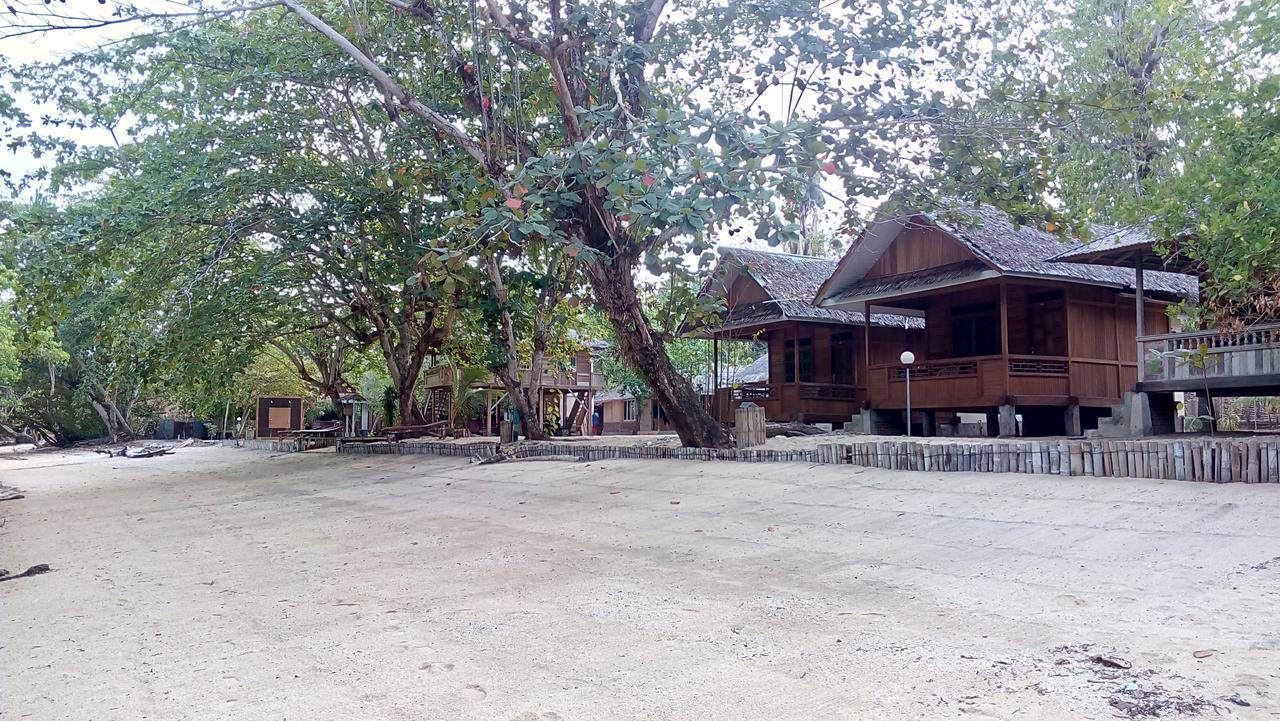 Jonaths Cottage Bunaken Exterior foto